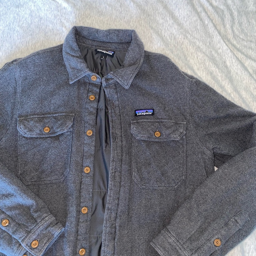 Patagonia Medium Fjord Insulated Buttonup Jacket